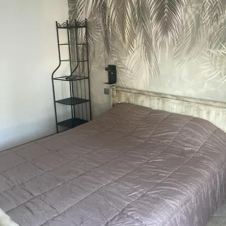 La Maison Du Puits De Fer à En Ré Hébergement de vacances La Flotte