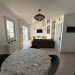 La Maison Du Puits De Fer A En Re