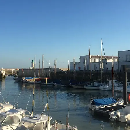 La Maison Du Puits De Fer A En Re La Flotte
