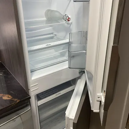 La Maison Du Puits De Fer A En Re 펜션 라플로트